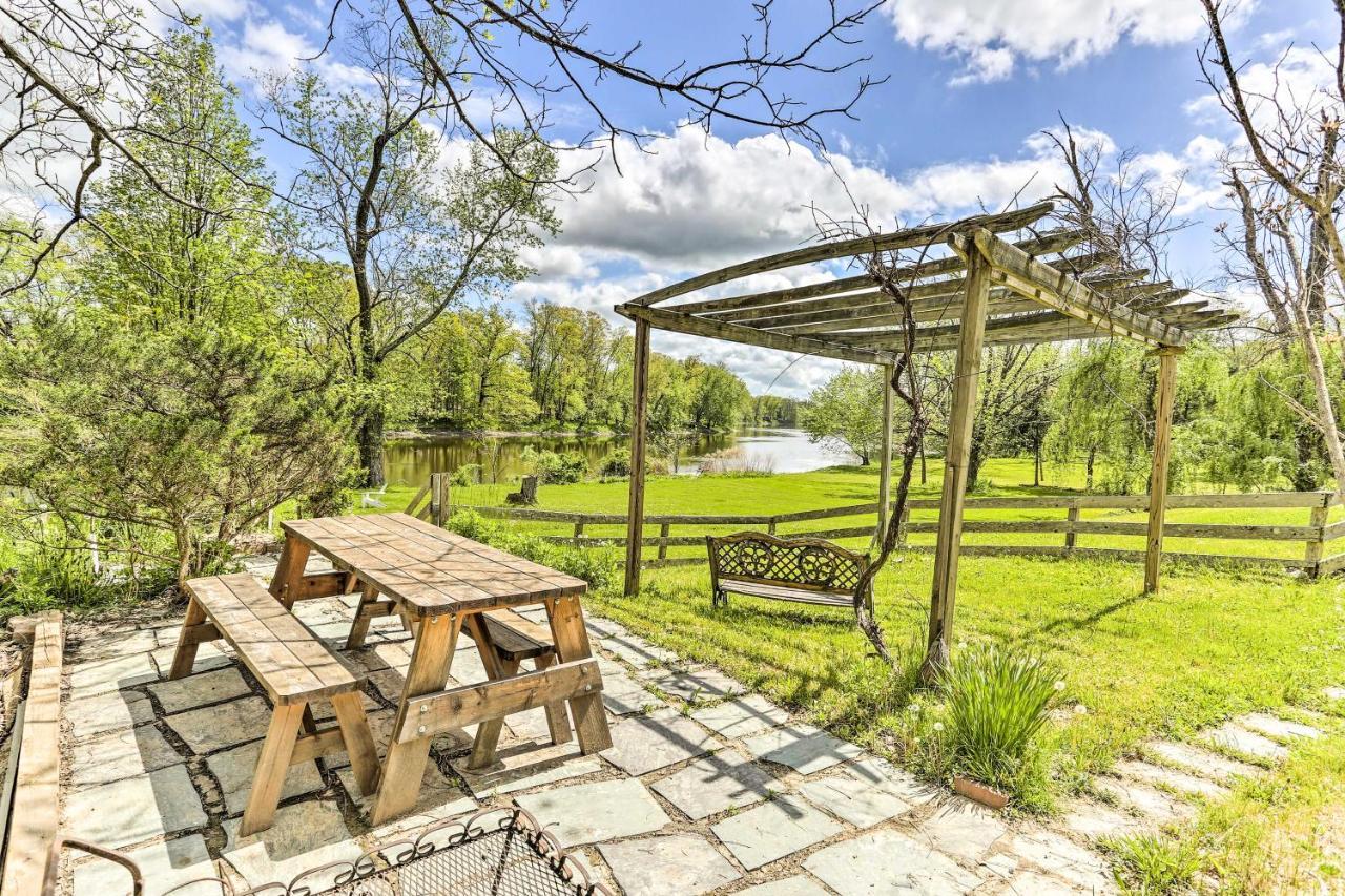 Cozy Upstate Studio With Walkill River Views! 뉴팔츠 외부 사진