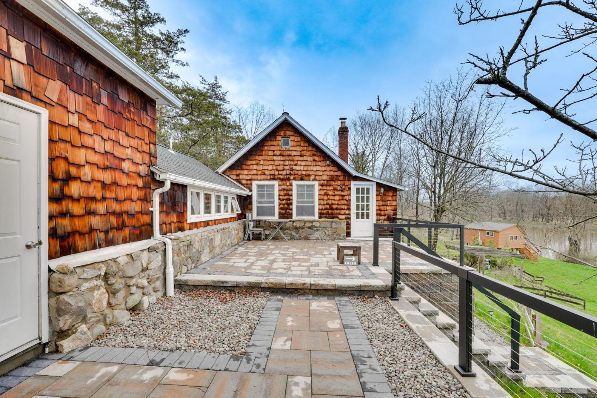 Cozy Upstate Studio With Walkill River Views! 뉴팔츠 외부 사진